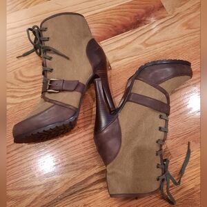 ALDO Canvas‎ / Leather Heel Boots! Size 41